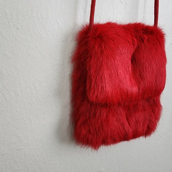 Vintage Wilsons Leather Red Rabbit Fur Crossbody Bag | Y2K Mini Fuzzy Purse - Picture 5 of 10